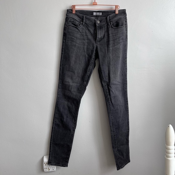LOFT Denim - Loft curvy skinny jeans in dark grey. Size 27 Tall.